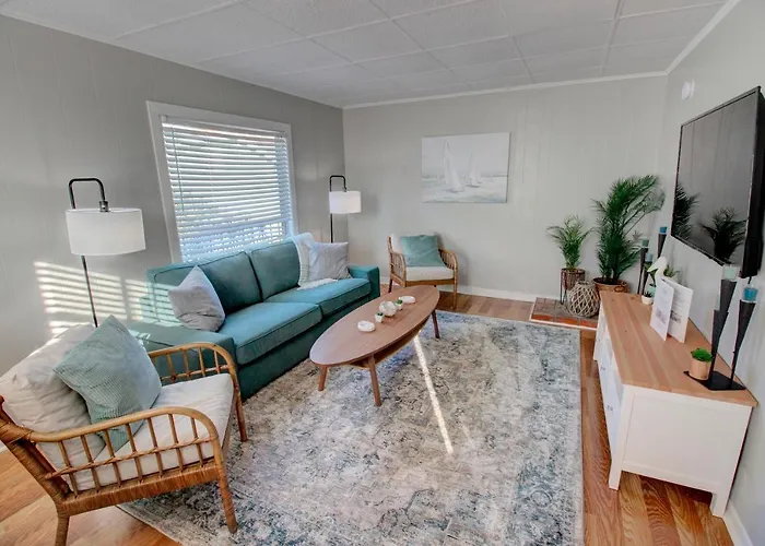Heart Of Galveston Stylish Apt Near Attractions